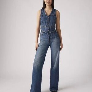 Levi’s Ribcage Wide Leg Jeans